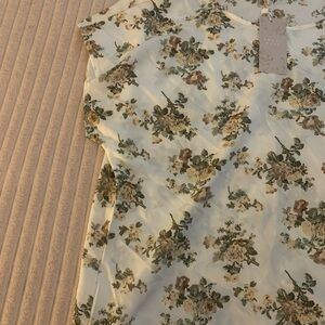 Elegant Floral Women's Blouse